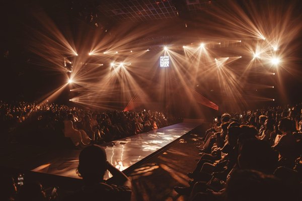 Les tendances incontournables du jean large pour femme